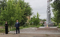 В поселке Михайловский состоялся митинг у Обелиска славы советского народа победителя в Великой Отечественной войне 1941-1945гг