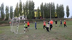 Победила дружба: в спортшколе ярко закрыли сезон уличного футбола и отметили День народного единства