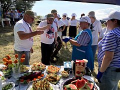 Сотрудники михайловского дома-интерната приняли участие в конкурсе "Ловись, рыбка..."